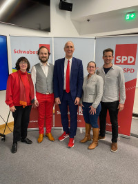 von links nach rechts: Johanna Schlögl, Niklas Junkermann, Christoph Schmid, Mirjam Steiner, Max Ruchti