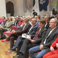 Boris Pistorius mit Christoph Schmid und Claudia Müller